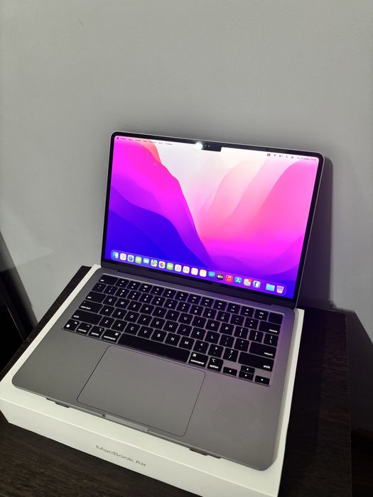 Macbook air m2 2022, 97%