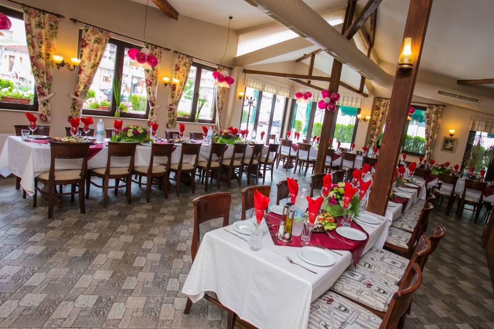 Зала за партита и събития / цяло заведение