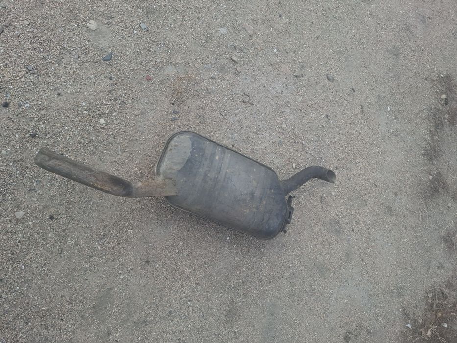 Продам глушитель мерседес 124