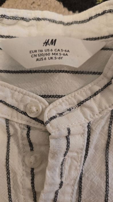 Нов комплект H&M, само изпран- 5/6г.
Цена 13€