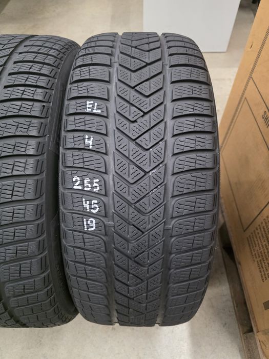 255/45/19 104W 4бр.PIRELLI WINTER TO ELECTRIC Неразличими от НОВИ-DEMO