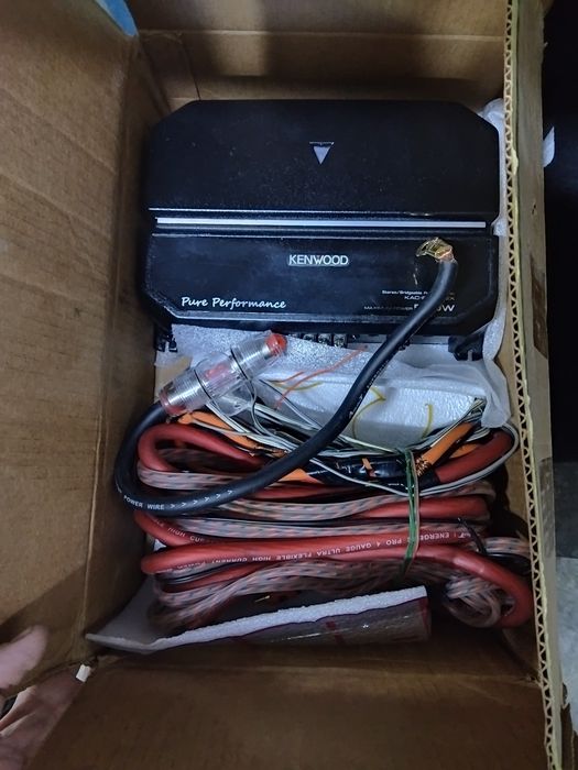 JBL 1200 WATTS  ..S ubwoofer . va KENWOOD. usileteli