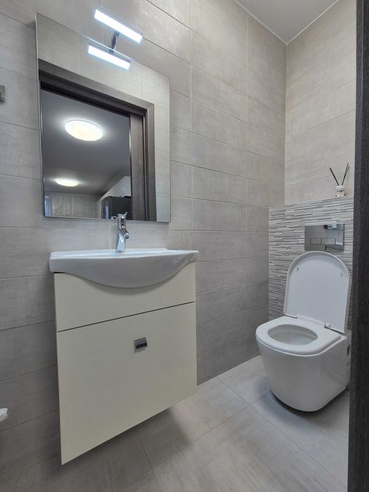 Apartament spațios de închiriat