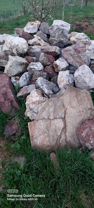 Piatră de ràu ornamentală