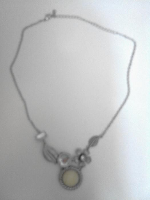 Красиво колие от АVON