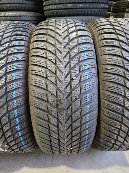 235/50/19 NOKIAN 4бр