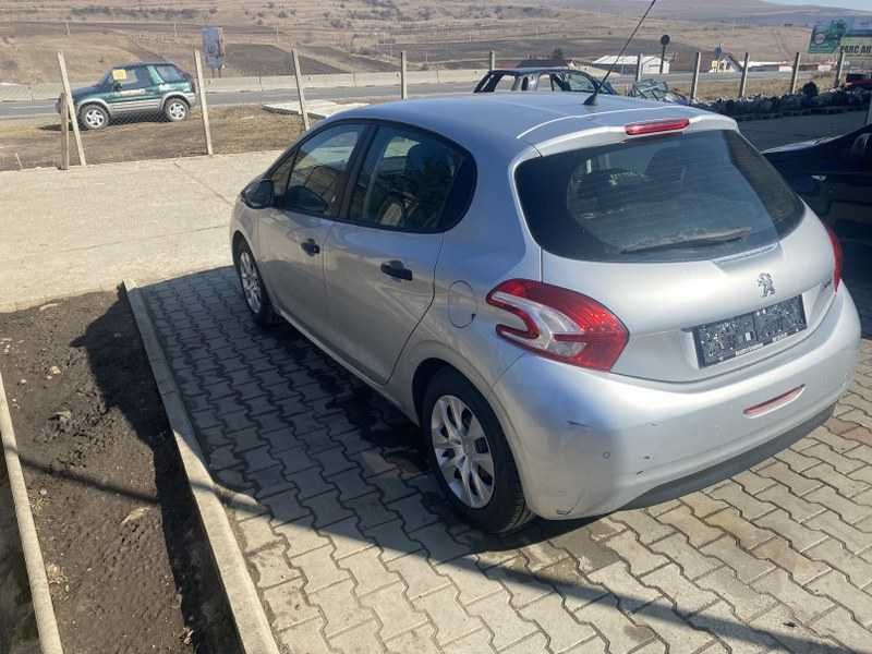 Dezmembrari piese Peugeot 208 1.2 Benzina HMZ, HM01