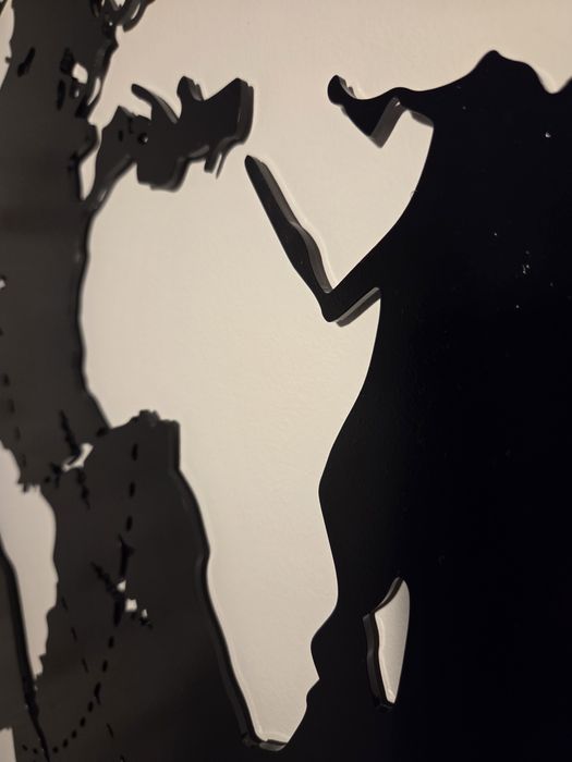 Orașele lumii – decorațiune de perete din oțel tăiat cu laser