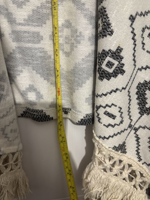 Reserved cardigan cu broderie și franjuri