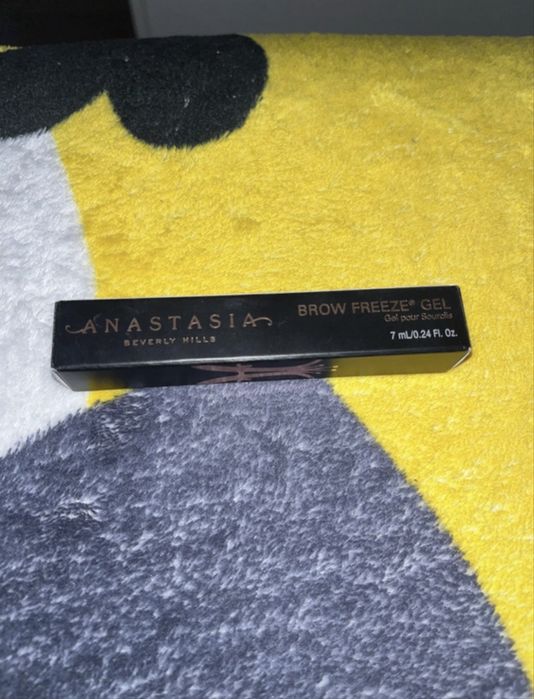 gel fixare sprancene anastasia