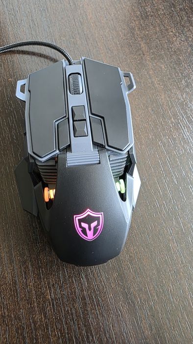 Vând mouse gaming