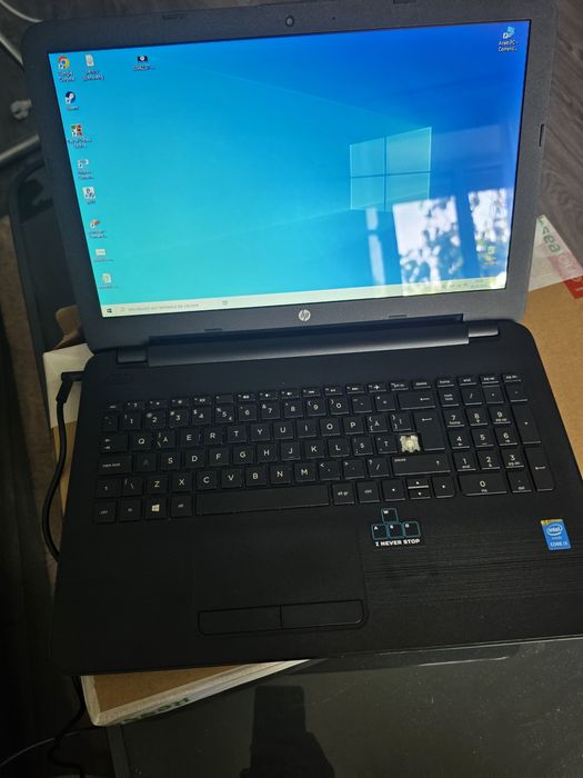 Laptop Hp 15 Ay010nq