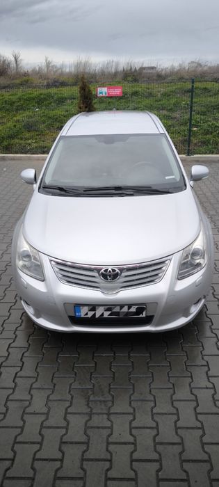 Toyota avensis 2009 г. 2.2 дизел-комби