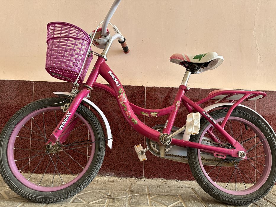 Velik velosiped velasiped