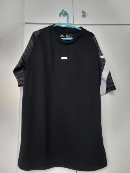 Долнище за момче HM 164 см и тениски Nike и Jack&Jones