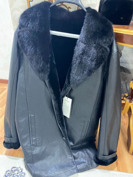 Дубленка и 2 норковые шапки