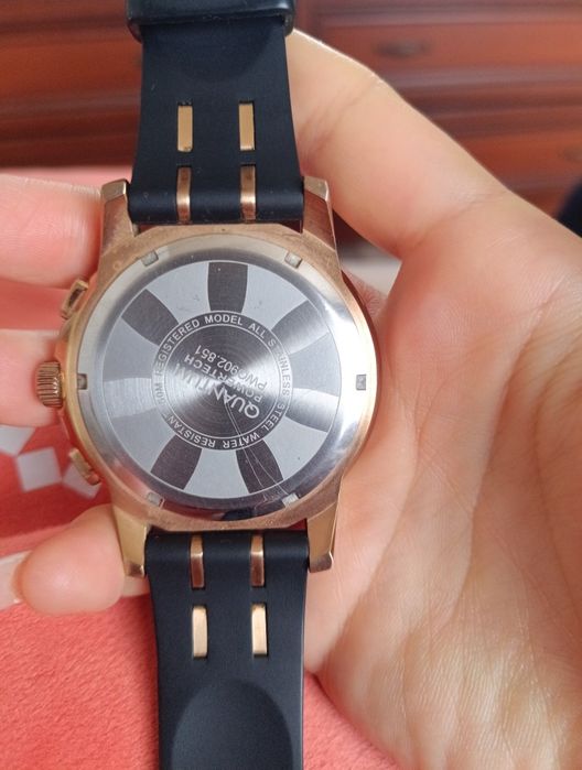 продам часы в хорошем состоянии