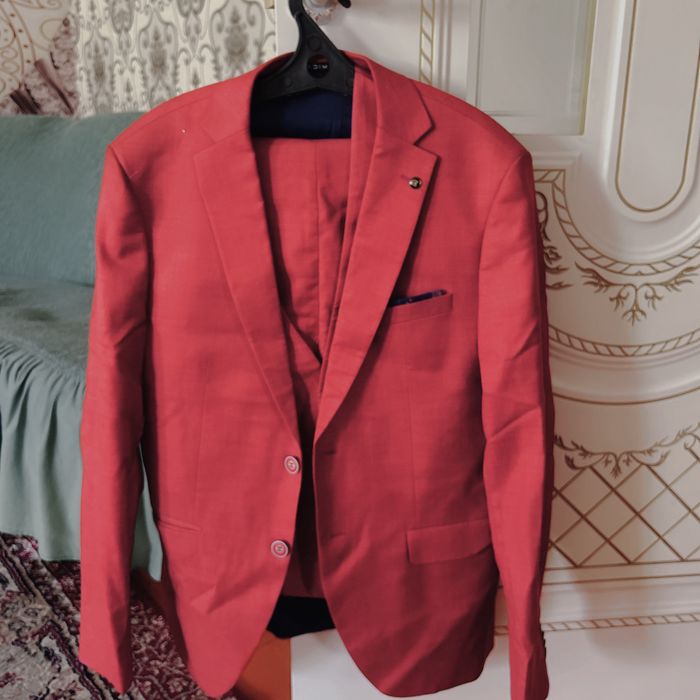 Костюм брока (тройка) .. 54рр