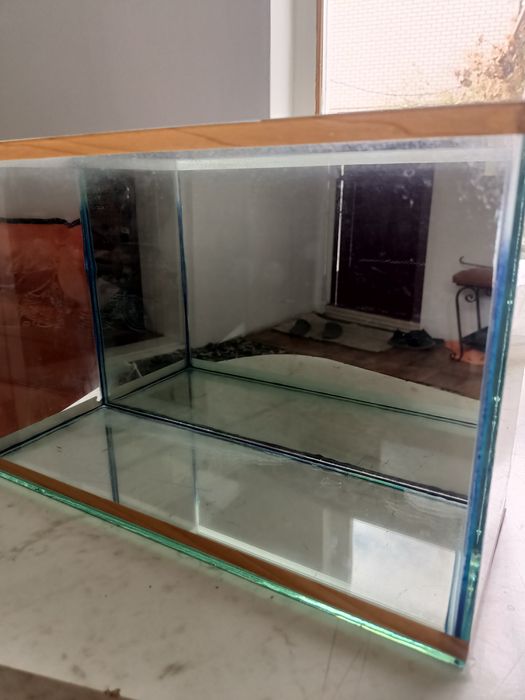 Продам аквариум в хорошем состояний