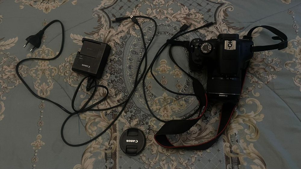Фотооапарат Canon