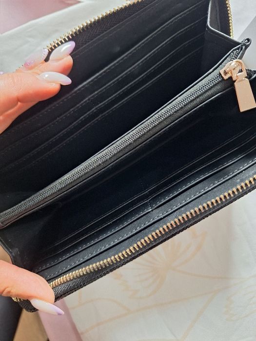 Чисто ново Портмоне GUESS