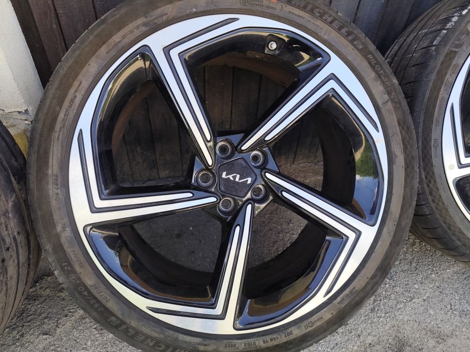 Джанти с гуми за Kia EV6 GT 21  цола