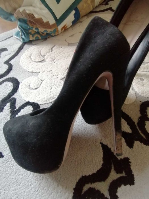 Каблук срочно нужен сатылады