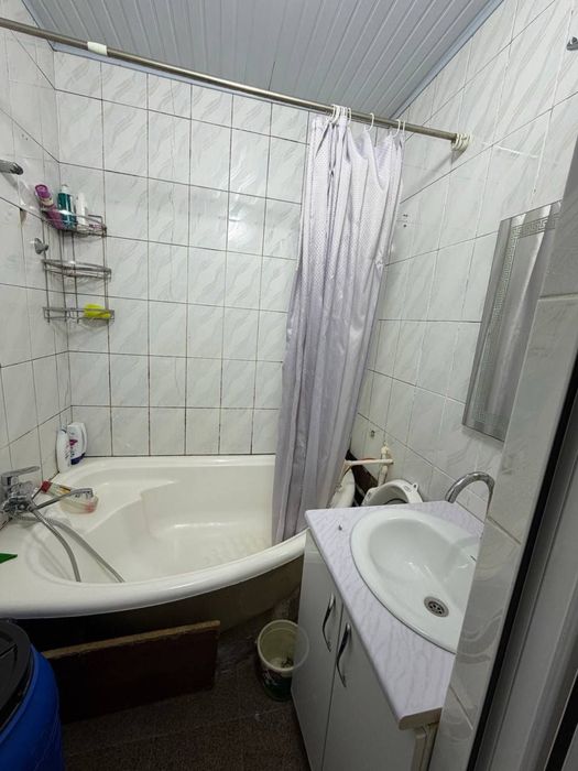 Продается 3 ком. Квартира площадью 85 кв.м. В Мархабо ор. Страда пицца