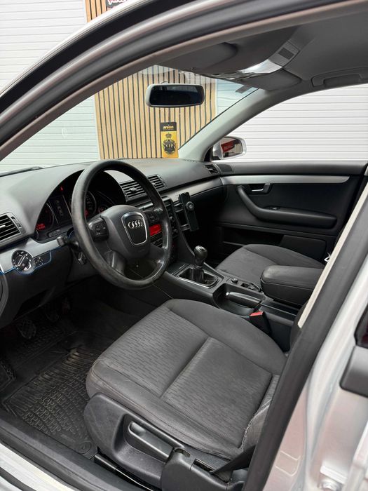 Audi A4 . 2,0 TDI - 140Cp . Inmatriculat toate taxele la zii . Rate fixe si fara avans . Buy-Back
