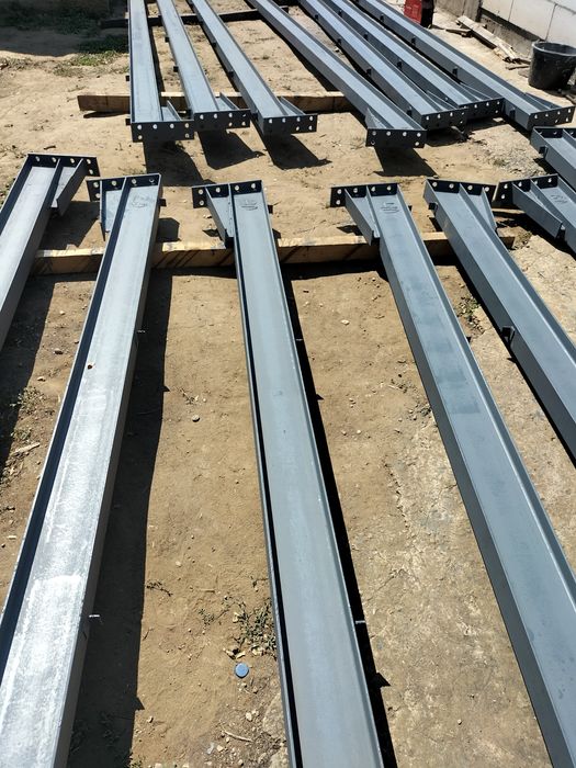 Vând 5ferme metalice cu deschidere de 10m din profil ipe
