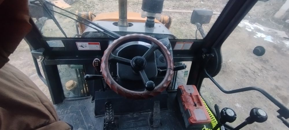 Ekskavator-yuklagich