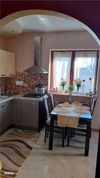 Apartament de inchiriat, la casa, in Centru - Str. Padurii