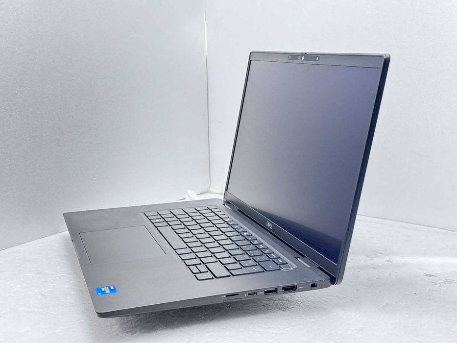Реновиран лаптоп Dell Latitude 7520 15.6" touch i5-1145G7 16GB 510GB клас А с Гаранция