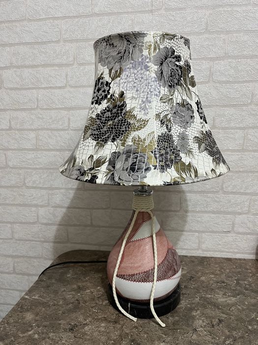 Люстра, светильник, продам