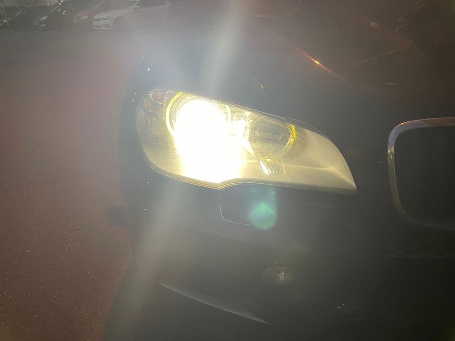 BMW X5 E70 десен фар