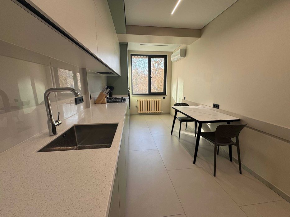 Сдается шикарная 3х комнатная квартира в Цуме!!!