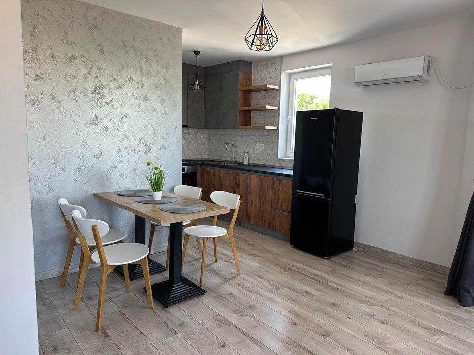 Дава се под наем Тристаен апартамент в Стара Загора, Казански - 115 кв.м за 511 € - Снимка #2