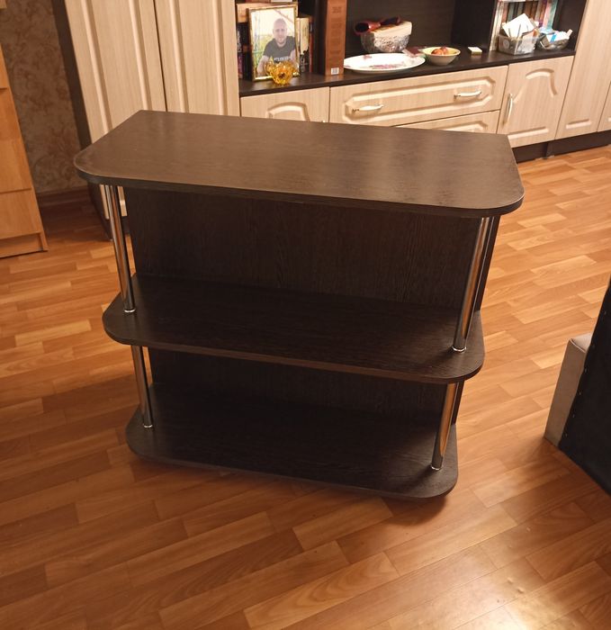 Стол раскладной с полками