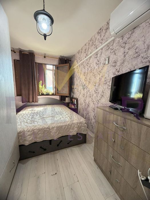 Дава се под наем Тристаен апартамент в Варна, Автогара - 60 кв.м за 518.67 € - Снимка #4