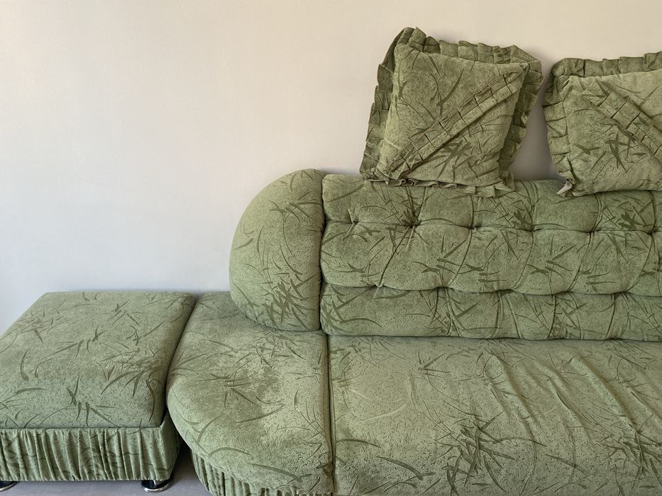 Продам диван угловой