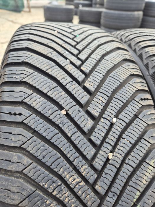 2 Anvelope de IARNA - 225/55/17 - Michelin 7 - CA UNELE NOI DOT 2024