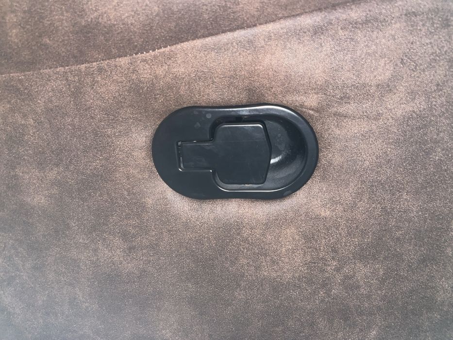 Диван с релакс механизми