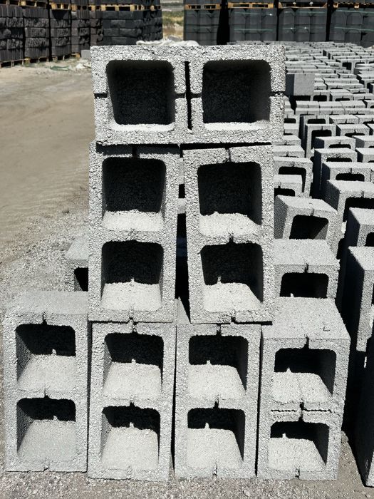 Шлакоблок квадратный