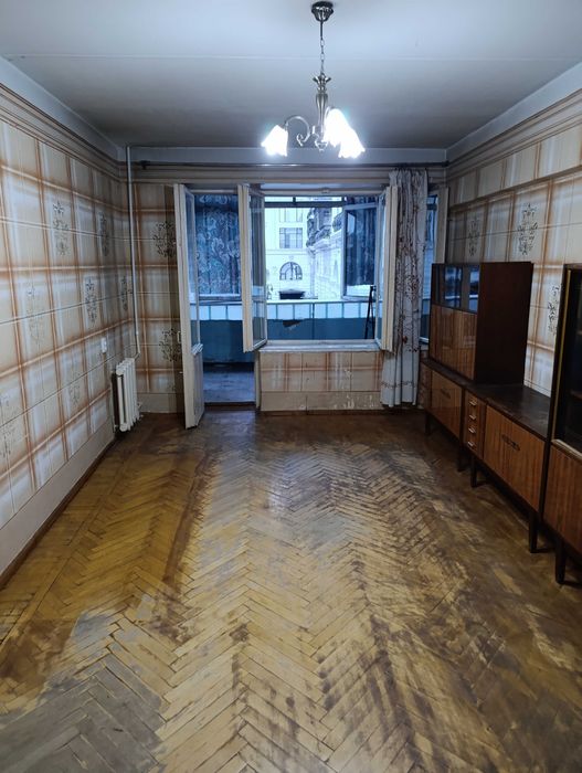 Собственник: Продается 4-комнатная квартира на Ц6 метро Минор, центр