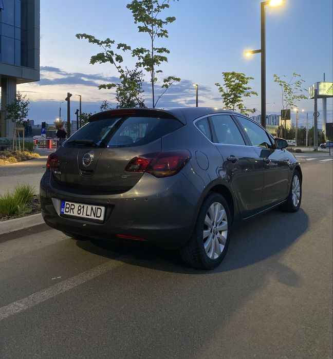 Opel Astra J (2011) 1.7 cdti 110 CP