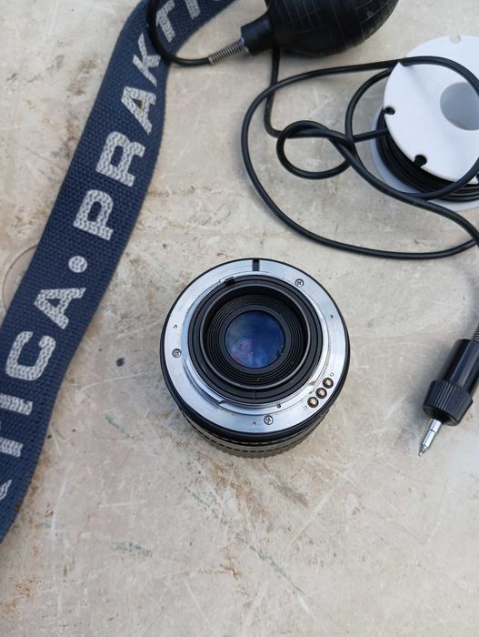 Чанта за фотоапарат с обектив и други принадлежности/вижте снимките/