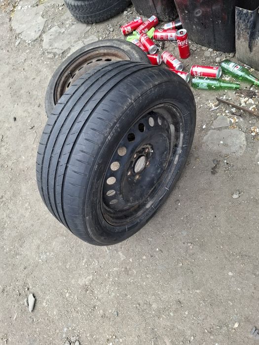 Vand roata rezerva R 16 ford focus 2 merge si pe 3 are si anvelopa 205 55 16