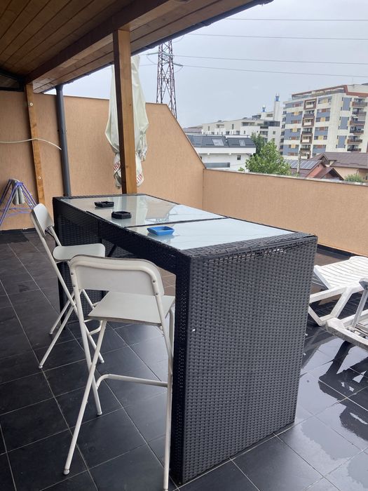 Inchiriez  regim hotelier apartament 2  camere  bloc nou 100 mp