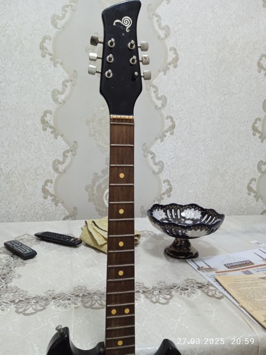 Продается соло гитара.