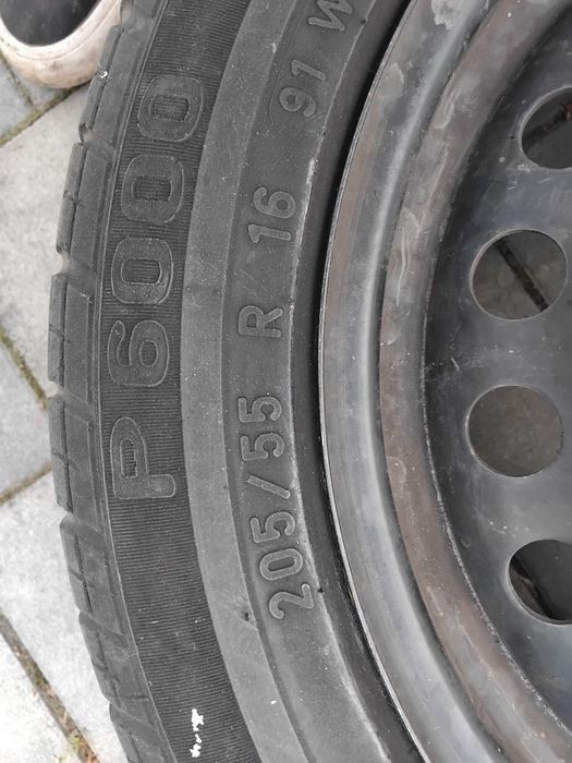 Vând roată rezerva cu anvelopă Pirelli 205/55 R16